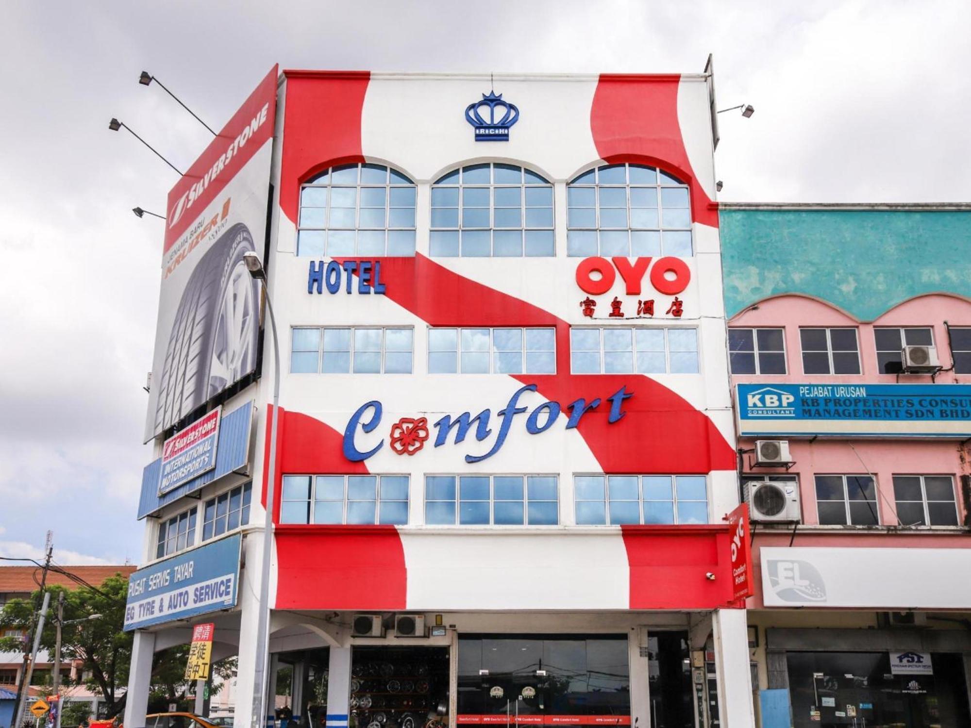 傲游340舒适酒店 Kampong Batu Belah 外观 照片